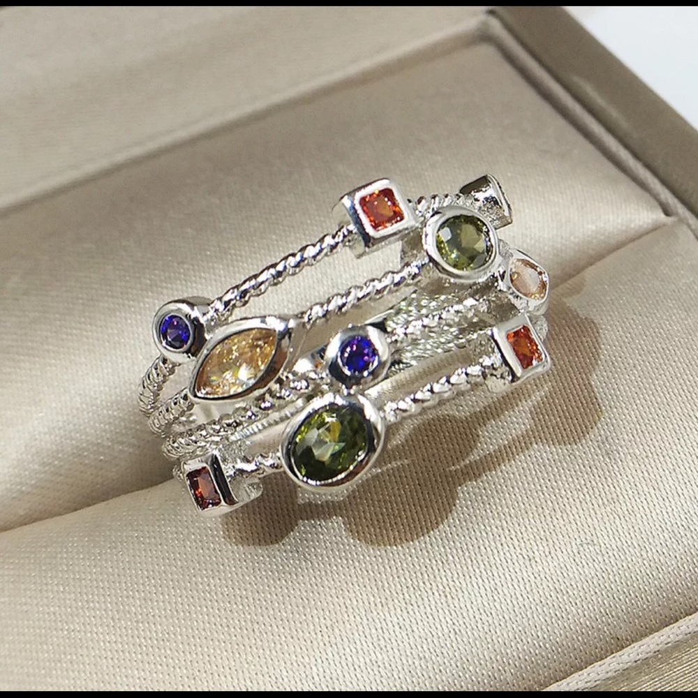 Sterling Silver Ring- - Picture 3 of 6